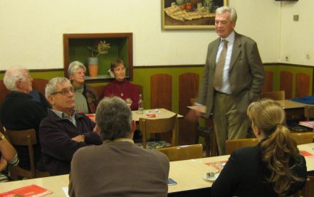 Dr. Fuchs referiert über die Palliativmedizin